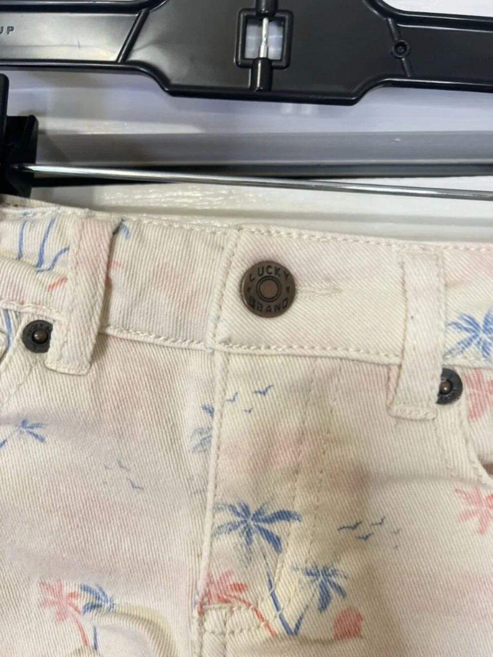 Lucky Brand Riley Shorts Girls Sz 3T Palm Trees Raw Hem Denim 5 Pocket Stretch